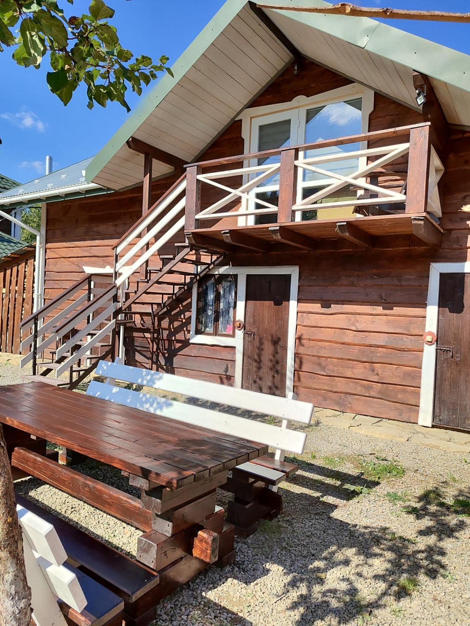 Appartement Кольорові Подорожі 2 à Slavsko Extérieur photo